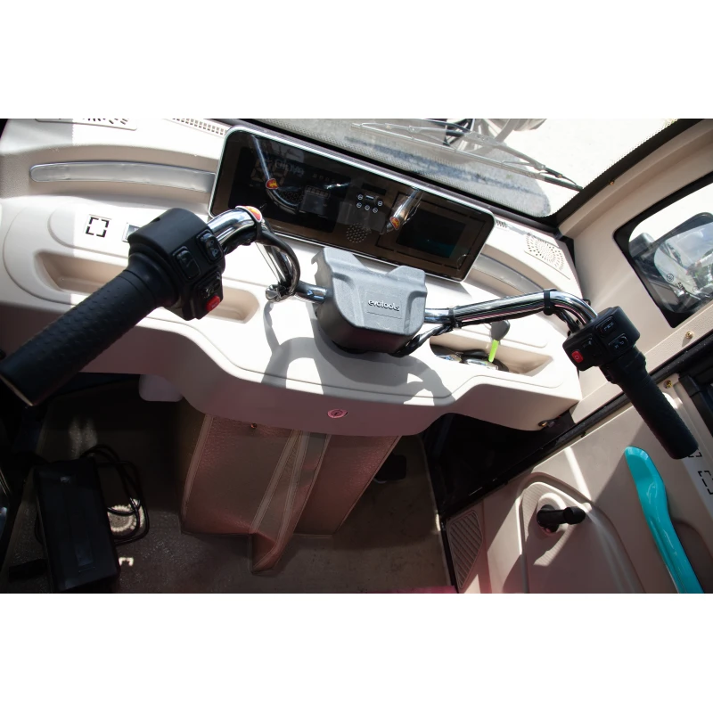 Triciclu Electric Cargo TRCB1500, Putere maxima 3800W, Viteza maxima 25 km/h, Autonomie 60 km in conditii optime, Baterie 72 V/58 Ah, Greutate admisa 776 kg