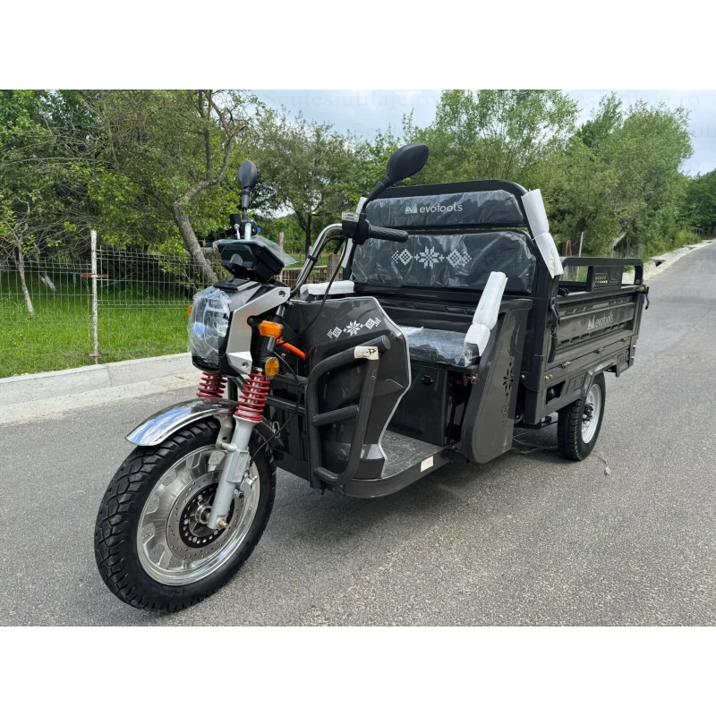Triciclu Electric Cargo TRCC1500 – Putere maxima 3000W, Baterie 72 V/58 Ah, 25 km/h, Autonomie 60 km, Sistem basculabil hidraulic