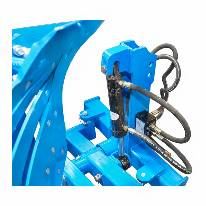 Plug agricol cu 2 trupite si cormane crestate reversibil hidraulic Konig Traktoren