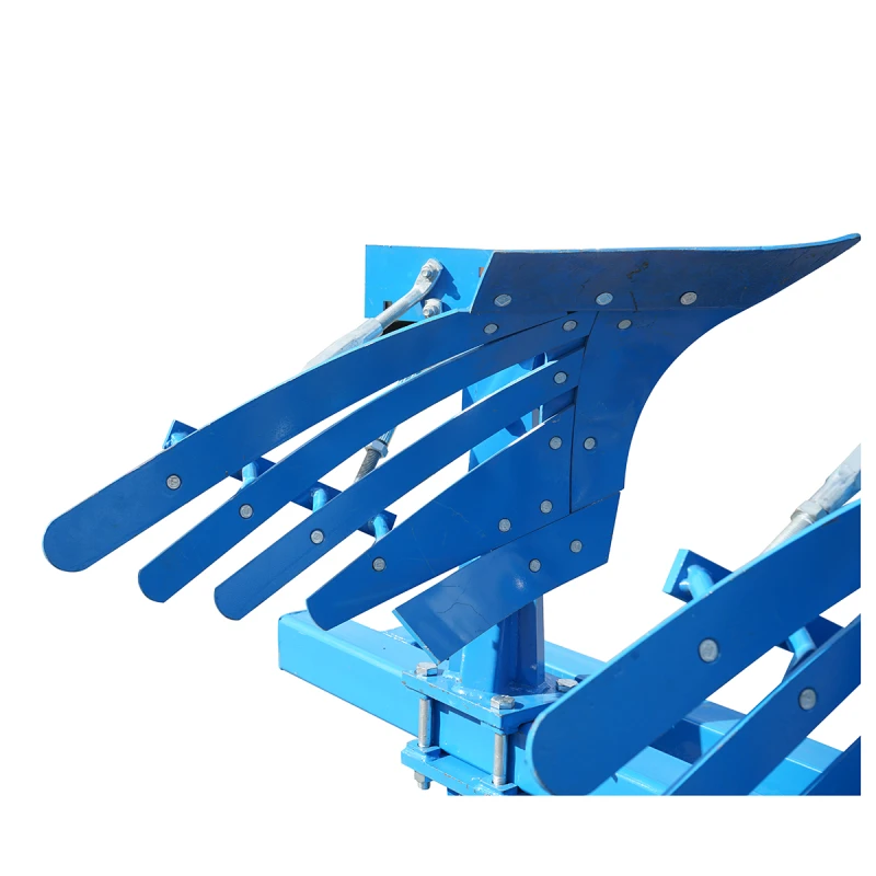 Plug agricol cu 3 trupite si cormane crestate reversibil hidraulic Konig Traktoren