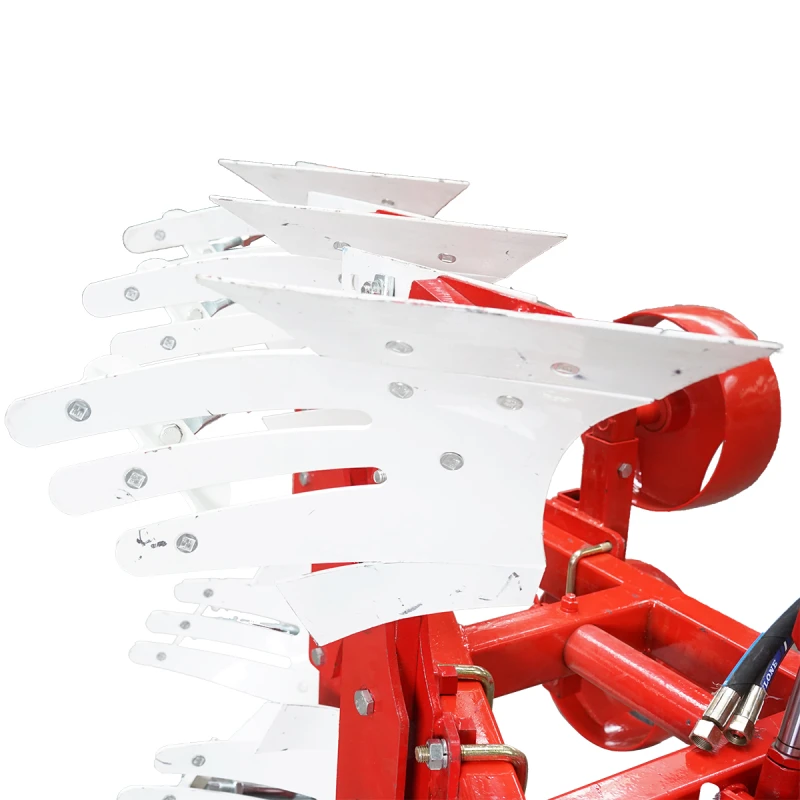 Plug agricol reversibil hidraulic cu 3 trupite, cormane crestate Konig Traktoren