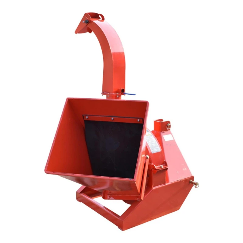 Tocator crengi cu angrenare priza putere tractor PTO putere necesara 18-50CP grosime maxima bustean 100mm, buncar 400x420x600mm Breckner Germany