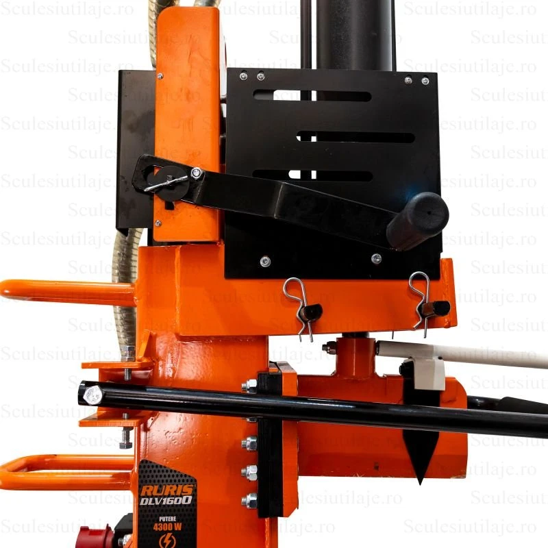 Despicator busteni vertical trifazic RURIS DLV 1600 16 Tone lungime maxima bustean 1060 mm putere 4300 W