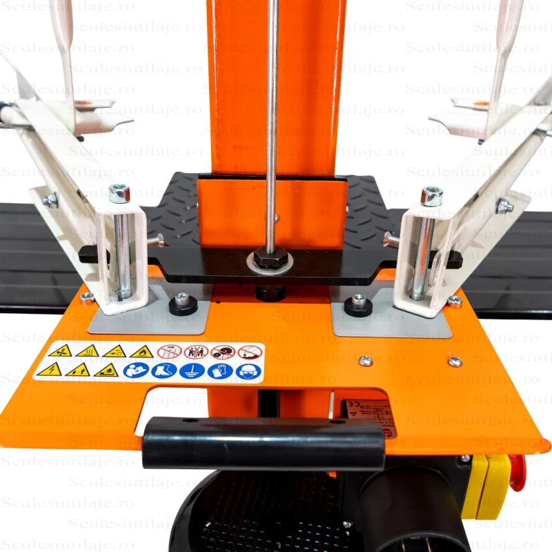 Despicator busteni vertical monofazat RURIS DLV 900 9 Tone lungime maxima bustean 550 mm putere 3000 W