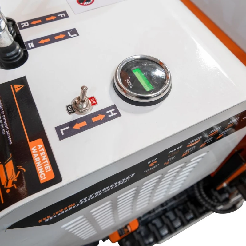 RURIS RTS 8000 – Incarcator Frontal cu Motor Briggs & Stratton 130G, 9 CP, Cutie Automata, senile, 600 kg Capacitate, Cuva 1040x730x590 mm