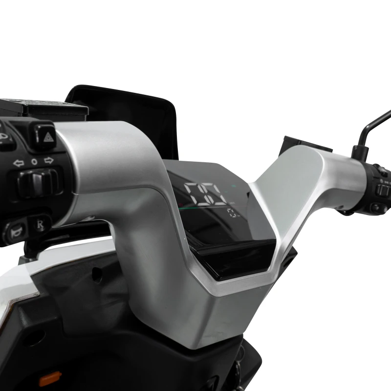 Scuter electric RURIS PILOT SX 720, motor 2500 W, baterie 72 V 32 Ah, autonomie pana la 92 km, viteza maxima de 25 km/h, conform reglementarilor UE, fara permis, Alb