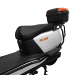 Scuter electric RURIS PILOT SX 710, motor 2100W, baterie 72V 20Ah, autonomie 50-60 km, viteza maxima de 25 km/h, conform reglementarilor UE, fara permis, Alb