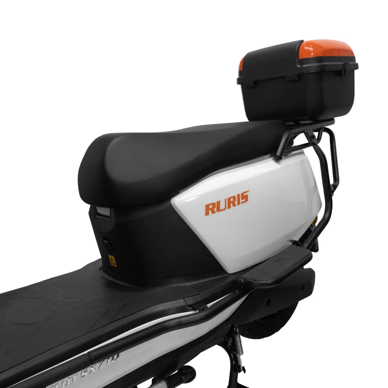 Scuter electric RURIS PILOT SX 710, motor 2100W, baterie 72V 20Ah, autonomie 50-60 km, viteza maxima de 25 km/h, conform reglementarilor UE, fara permis, Alb