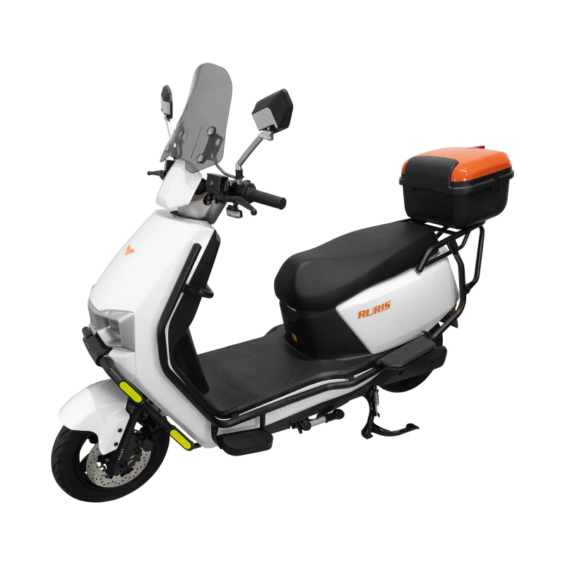 Scuter electric RURIS PILOT SX 710, motor 2100W, baterie 72V 20Ah, autonomie 50-60 km, viteza maxima de 25 km/h, conform reglementarilor UE, fara permis, Alb