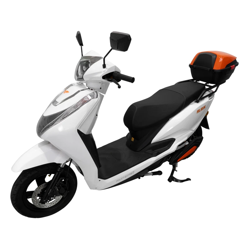 Scuter electric RURIS PILOT SX 730, motor 2500 W, baterie 72 V 20 Ah, autonomie pana la 56 km, viteza maxima de 25 km/h, conform reglementarilor UE, fara permis, Alb