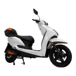 Scuter electric RURIS PILOT SX 730, motor 2500 W, baterie 72 V 20 Ah, autonomie pana la 56 km, viteza maxima de 25 km/h, conform reglementarilor UE, fara permis, Alb
