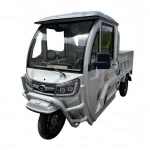 Triciclu Electric Cargo TRCB1500 – putere maxima 3800W, 72V/58Ah, autonomie 60 km, bena basculabila cu piston, 3+R, sarcina totala 776 kg, omologat pentru drum public