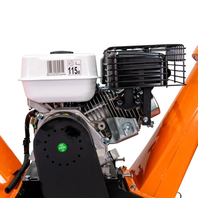 Tocator de crengi si resturi vegetale RURIS ST400, motor benzina, 4T, 212 CC, 7 CP, viteza cutite 3750 rpm, diametru maxim taiere 80 mm, cu jgheab