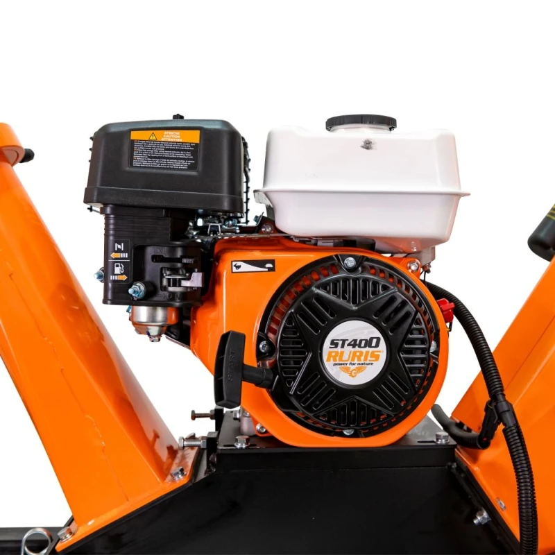 Tocator de crengi si resturi vegetale RURIS ST400, motor benzina, 4T, 212 CC, 7 CP, viteza cutite 3750 rpm, diametru maxim taiere 80 mm, cu jgheab