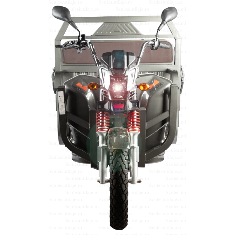 Triciclu electric cargo TRCC1500 EvoTools cu cabina, 1500 W, viteza maxima de 25km/h, autonomie de aproximativ 50-60 km, fara permis