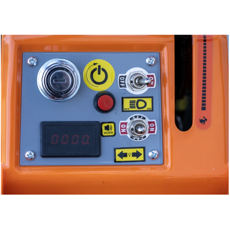 Motocultor Ride-On 4x4 R1200 Evotools PLUS, motor diesel 12CP Koop, cutie 3+1 viteze, far LED si sistem de franare hidraulic