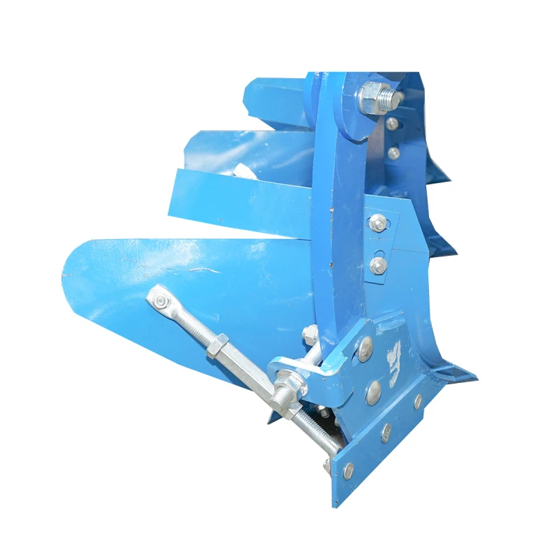 Plug agricol cu 3 trupite reversibil hidraulic, cormane pline Konig Traktoren