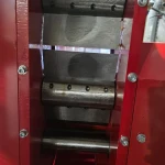 Tocator de crengi / lemne tractabil ROTAKT ROTC-G150, motor benzina 15 CP, pornire electrica, diametru max. 120 mm