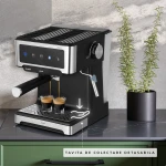 Espressor manual Samus Espressia 20, 1150 W, Ecran IMD integrat, 20 bari, 3 optiuni, Rezervor apa 1.8 l, Spumare cu abur (Negru/Inox)