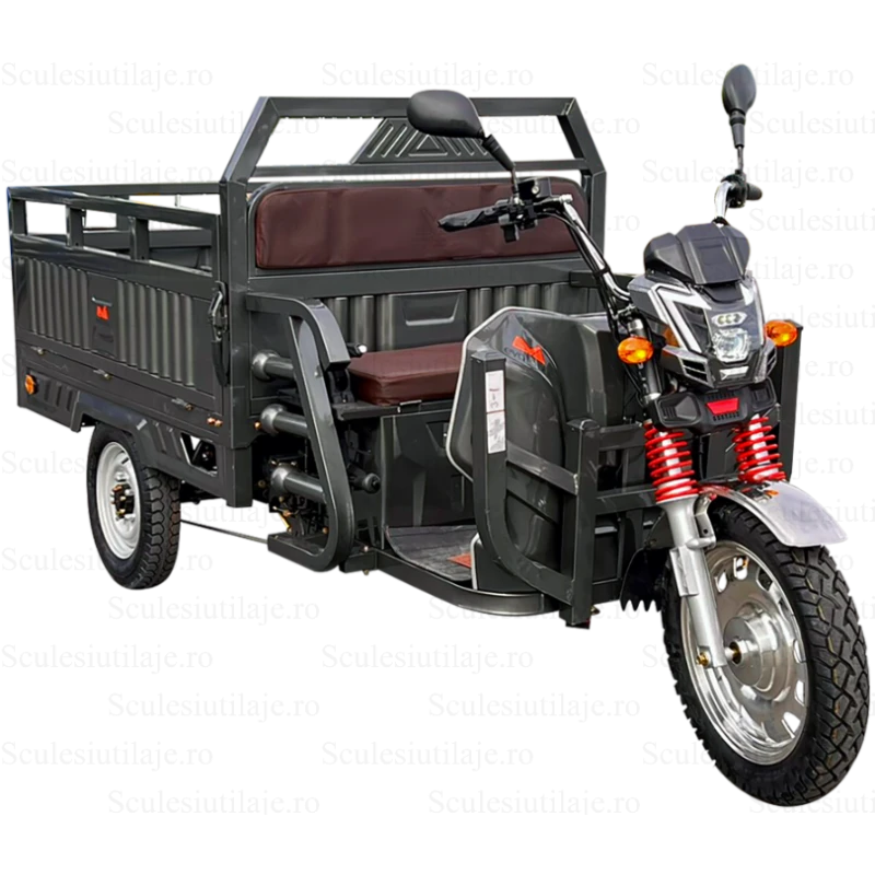 Triciclu electric cargo TRCC1500 EvoTools cu cabina, 1500 W, viteza maxima de 25km/h, autonomie de aproximativ 50-60 km, fara permis