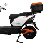 Scuter electric RURIS PILOT SX 720, motor 2500 W, baterie 72 V 32 Ah, autonomie pana la 92 km, viteza maxima de 25 km/h, conform reglementarilor UE, fara permis, Alb